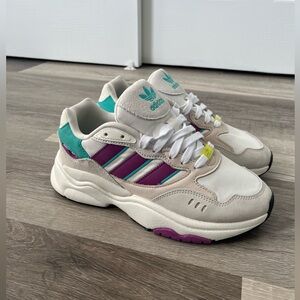 Adidas Retropy F90 Women's 8.5/Youth 6.5